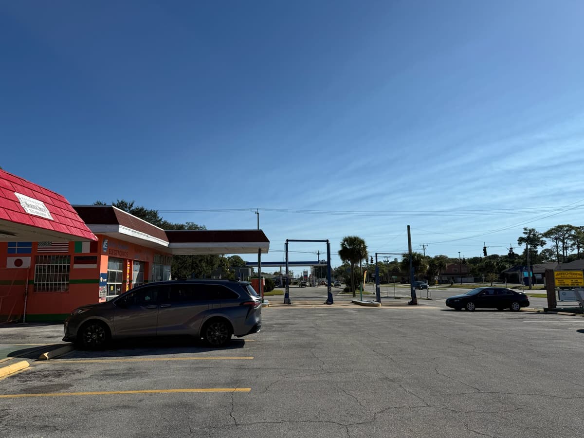 Kwik Stop Store View